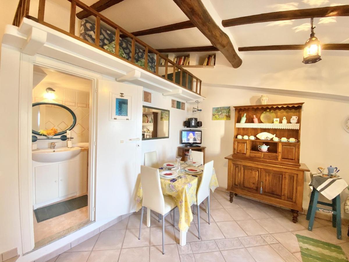Holidaycasa Gio - In Centro Vista Mare Sperlonga Eksteriør bilde